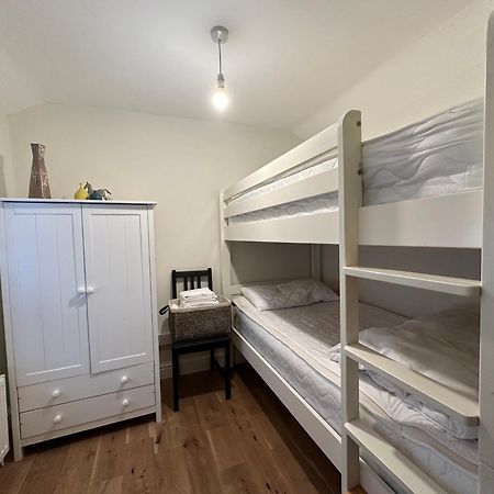 The Cosy Cottage Retreat! Perfect For Contractors, Relocators, Getaway Лантрисант Екстериор снимка