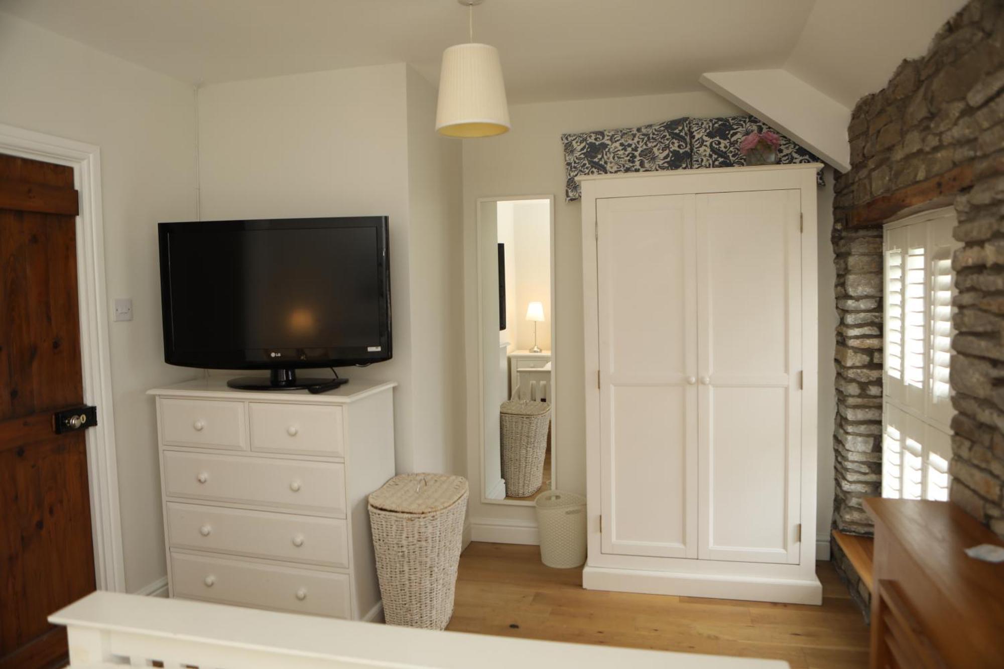 The Cosy Cottage Retreat! Perfect For Contractors, Relocators, Getaway Лантрисант Екстериор снимка