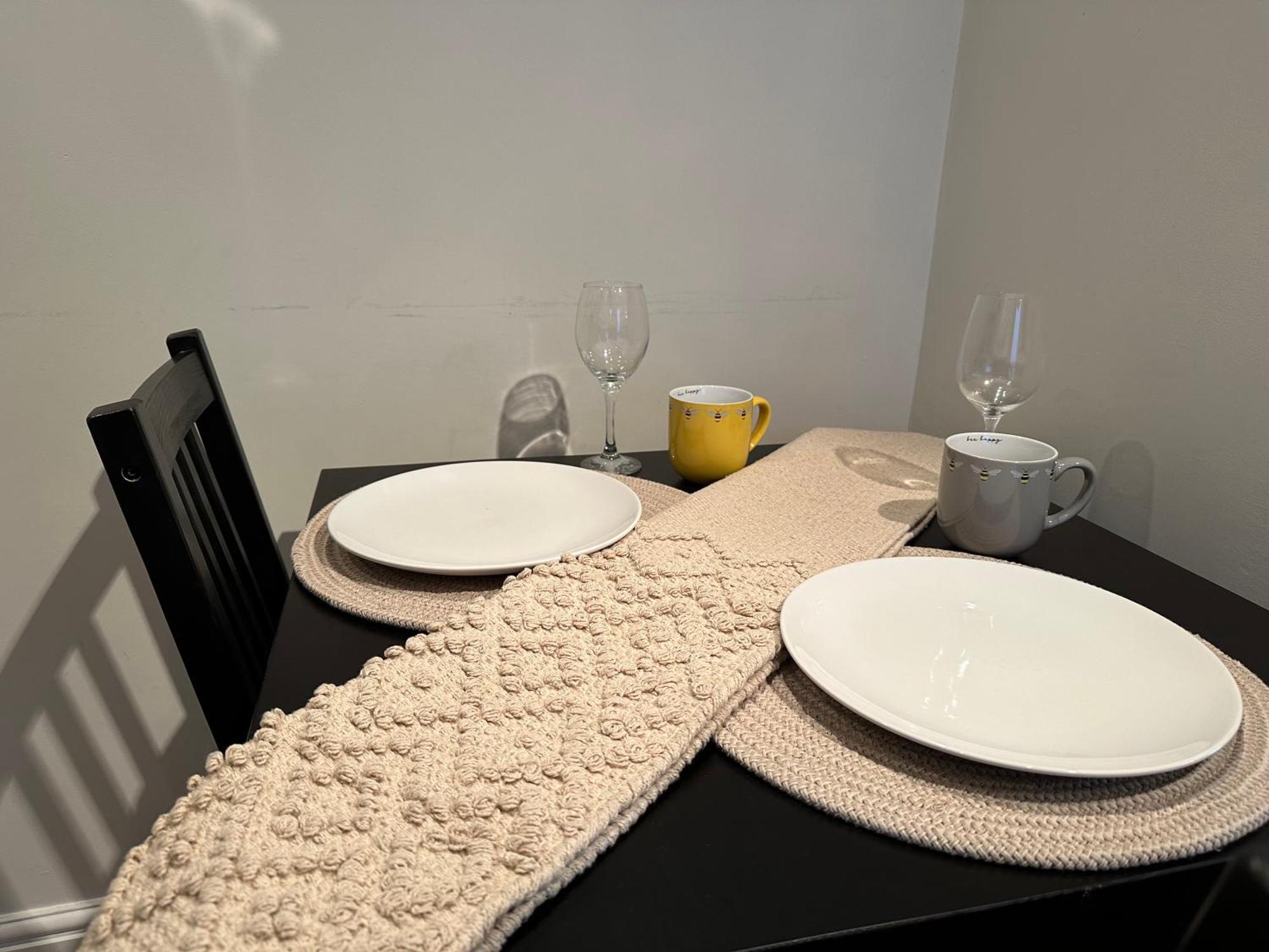 The Cosy Cottage Retreat! Perfect For Contractors, Relocators, Getaway Лантрисант Екстериор снимка